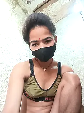 Sunali Bendre online show from 02.28.26