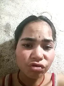 Snapshot of Sunali_Bendre chatting on 04.26.26 Sunali Bendre online show from 04.26.26