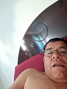 Snapshot of eros3442 chatting on 02.14.26 eros3442 online show from 02.14.26