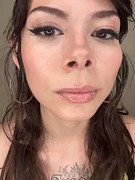 Isalove99 online show from 03.10.26