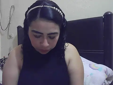 Snapshot of DalilahMx chatting on 02.10.26 DalilahMx online show from 02.10.26