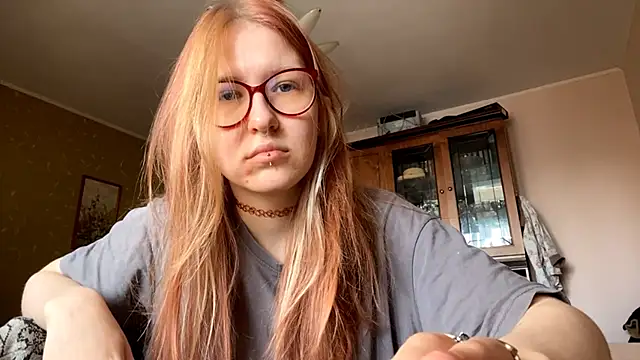 Snapshot of LaureenVielma chatting on 02.23.26 LaureenVielma online show from 02.23.26