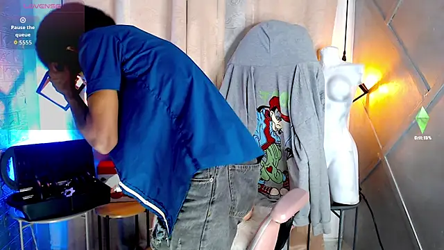 Walkers05 online show from 03.31.26