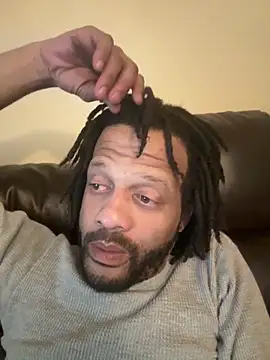 Snapshot of magic_man1085 chatting on 02.09.26 magic man1085 online show from 02.09.26