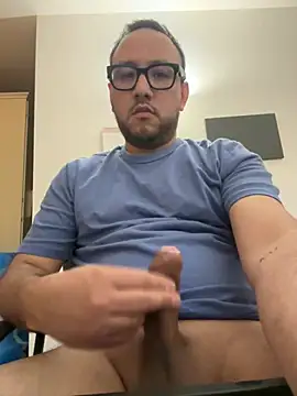 Snapshot of latinocalientehot chatting on 06.07.26 latinocalientehot online show from 06.07.26