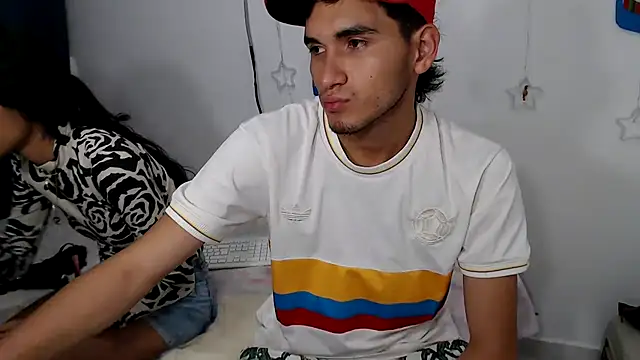 Snapshot of the_skinny_one chatting on 02.04.26 the skinny one online show from 02.04.26