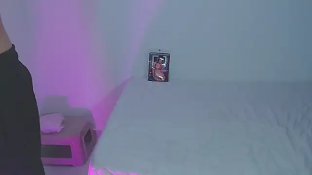 Snapshot of the_skinny_one chatting on 02.18.26 the skinny one online show from 02.18.26