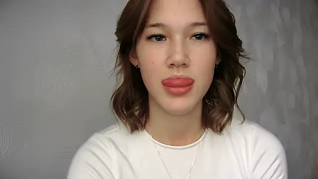 Snapshot of lilXdomiii chatting on 05.04.26 lilXdomiii online show from 05.04.26