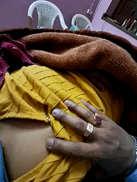 Snapshot of fantastic-couple chatting on 02.05.26 fantastic-couple online show from 02.05.26