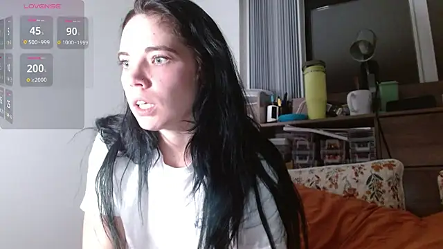 Snapshot of ahungkittykat chatting on 06.29.26 ahungkittykat online show from 06.29.26