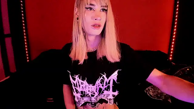 Snapshot of PervertedMissCloe chatting on 02.26.26 PervertedMissCloe online show from 02.26.26