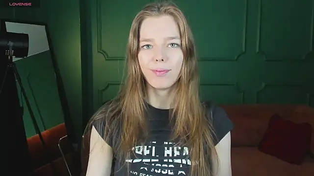 Snapshot of _Tina_Tayllor_ chatting on 02.27.26 Tina Tayllor online show from 02.27.26