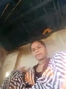 Snapshot of Pooja_sahu chatting on 02.17.26 Pooja sahu online show from 02.17.26