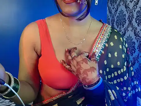 Snapshot of Hotginni4 chatting on 02.02.26 Hotginni4 online show from 02.02.26