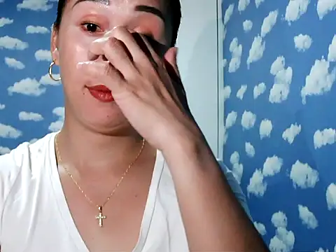 Snapshot of Kitty_Bear02 chatting on 02.01.26 Kitty Bear02 online show from 02.01.26