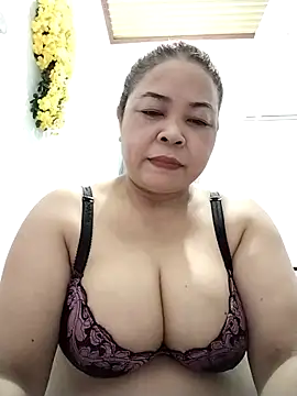 Snapshot of Baby-bigtits2026 chatting on 05.05.26 Baby-bigtits2026 online show from 05.05.26