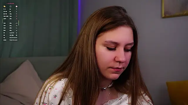 ShantellAngulo online show from 04.04.26