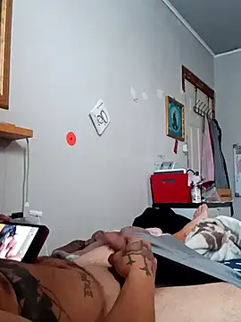 Snapshot of TheOtherGuyOne chatting on 02.05.26 TheOtherGuyOne online show from 02.05.26