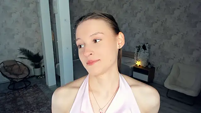 LianneBynon online show from 03.11.26