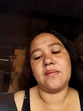 Snapshot of almacalida chatting on 02.14.26 almacalida online show from 02.14.26