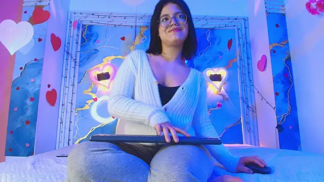 Snapshot of Eleanor_rigby5 chatting on 02.11.26 Eleanor rigby5 online show from 02.11.26