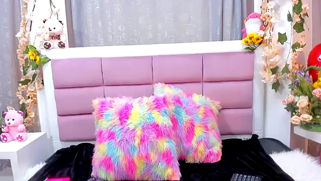 Snapshot of Keiry_Paloma chatting on 02.19.26 Keiry Paloma online show from 02.19.26