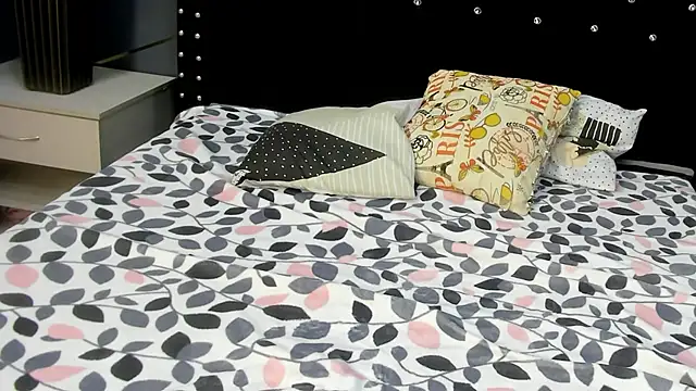 Snapshot of Ambar_Cortes chatting on 02.24.26 Ambar Cortes online show from 02.24.26