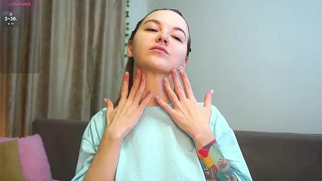 Snapshot of AricaPetties chatting on 02.24.26 AricaPetties online show from 02.24.26