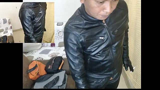Snapshot of Leatherbdsm81 chatting on 04.20.26 Leatherbdsm81 online show from 04.20.26