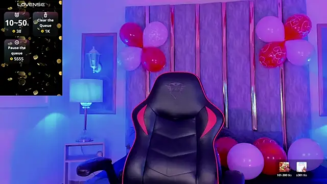 Snapshot of KeniaVelvet_ chatting on 02.14.26 KeniaVelvet online show from 02.14.26