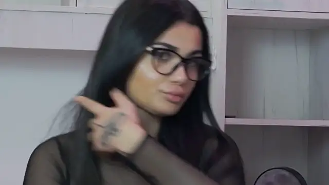 Snapshot of MayaMadison chatting on 02.08.26 MayaMadison online show from 02.08.26