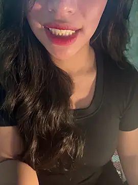 Snapshot of QuynhAnh_2k1 chatting on 02.05.26 QuynhAnh 2k1 online show from 02.05.26