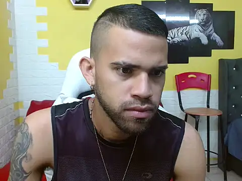 Snapshot of chacorta_ chatting on 05.19.26 chacorta online show from 05.19.26