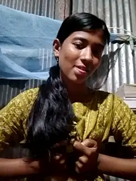 Snapshot of Cute-Tanisa- chatting on 05.25.26 Cute-Tanisa- online show from 05.25.26