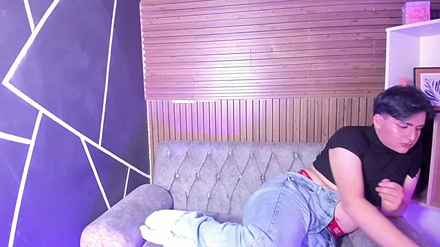 noahWolff  online show from 02.12.26