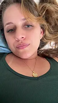 Snapshot of DannaCouper_ chatting on 04.09.26 DannaCouper online show from 04.09.26