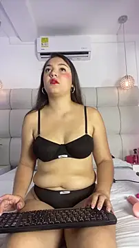 Snapshot of Dakota_Hills chatting on 02.18.26 Dakota Hills online show from 02.18.26