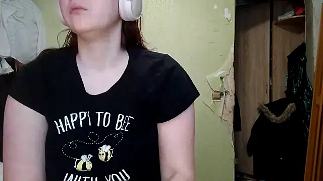 Snapshot of VannessaDillenbeck chatting on 02.24.26 VannessaDillenbeck online show from 02.24.26