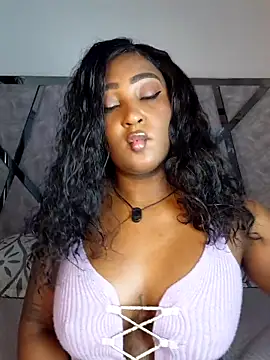 Snapshot of Denise_wolfe21 chatting on 06.19.26 Denise wolfe21 online show from 06.19.26