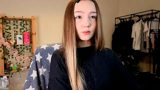 HoneyComfy online show from 04.11.26