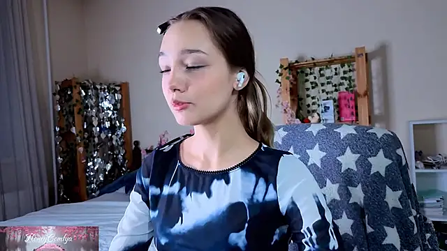 HoneyComfy online show from 04.25.26