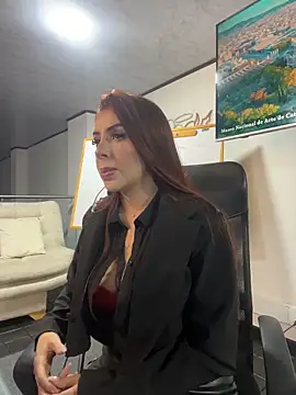Snapshot of Sweet_bellaa_ chatting on 04.25.26 Sweet bellaa online show from 04.25.26