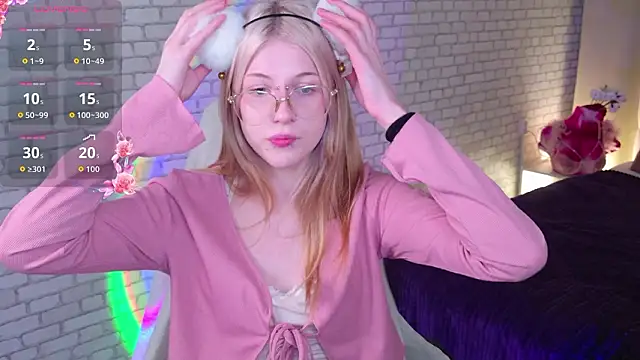 Snapshot of alicedews chatting on 03.01.26 alicedews online show from 03.01.26