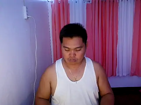 Snapshot of bigloadfox chatting on 04.27.26 bigloadfox online show from 04.27.26