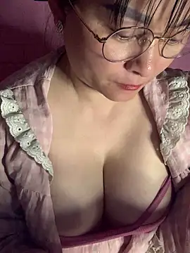 Snapshot of Star-sweet01 chatting on 02.11.26 Star-sweet01 online show from 02.11.26