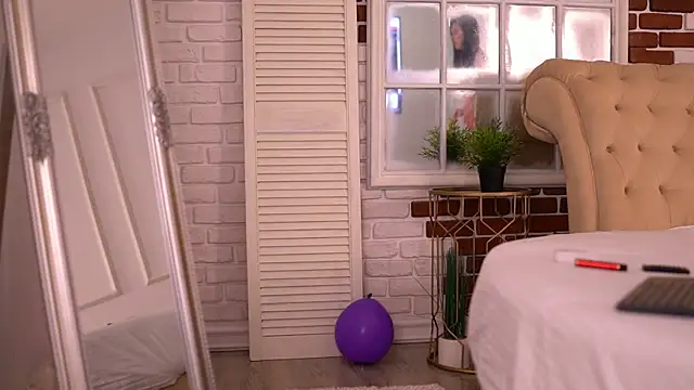 Snapshot of CindyCruse chatting on 02.19.26 CindyCruse online show from 02.19.26