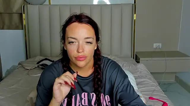 Snapshot of stellaa_quenn chatting on 06.10.26 stellaa quenn online show from 06.10.26