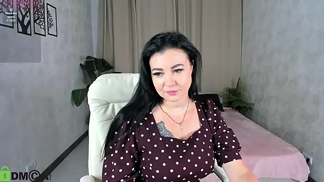 Snapshot of Monika_Martinezz chatting on 06.12.26 Monika Martinezz online show from 06.12.26