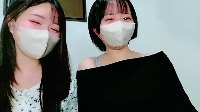 Snapshot of kii_xx chatting on 02.17.26 kii xx online show from 02.17.26