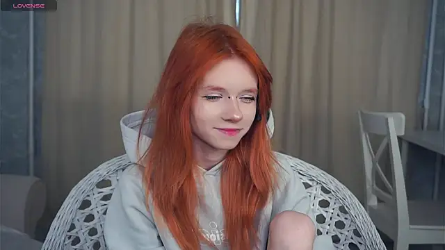 Snapshot of TarynPalek chatting on 02.08.26 TarynPalek online show from 02.08.26